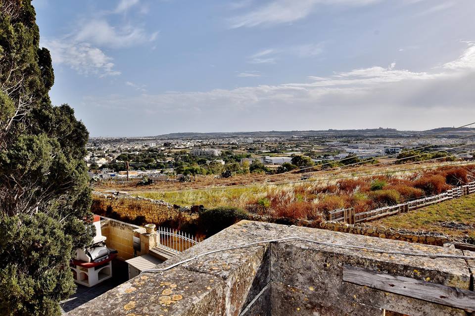 Luxurious Fully Detached Holiday Villa in Naxxar